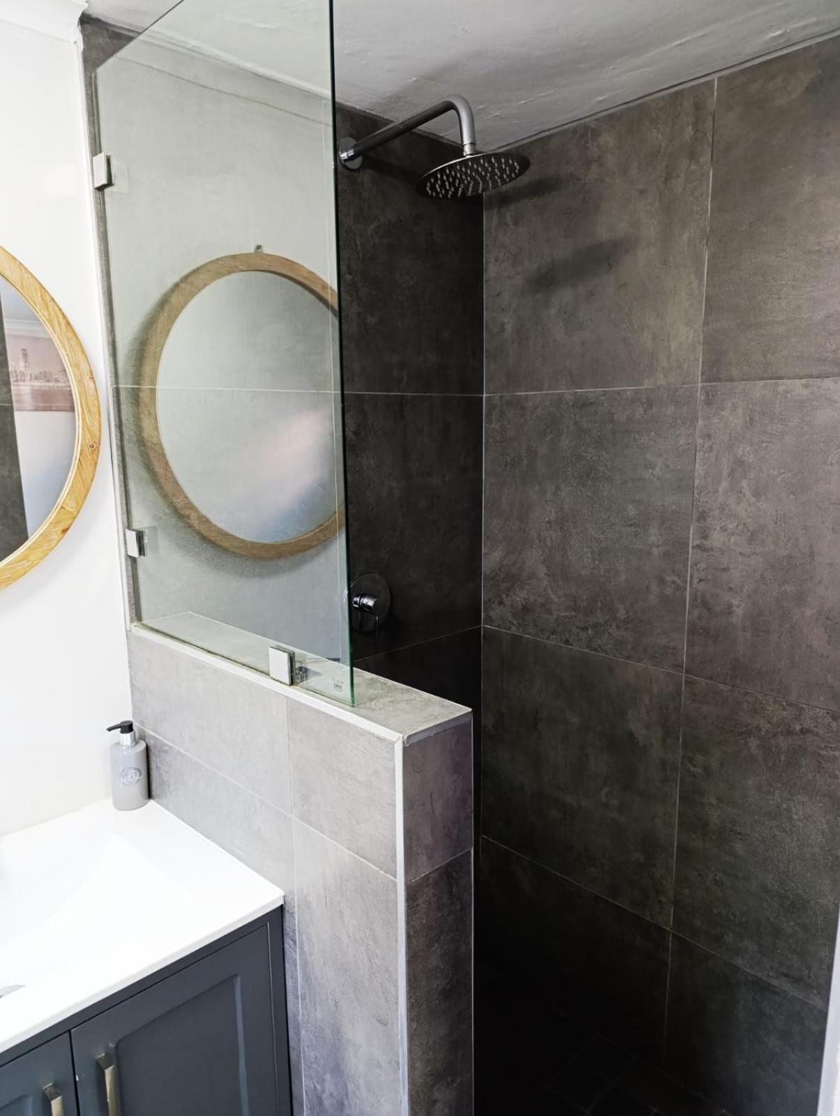 Reef View Bnb 이스트런던 외부 사진
