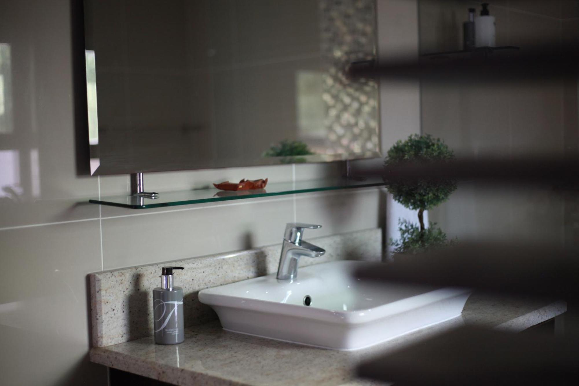 Reef View Bnb 이스트런던 외부 사진